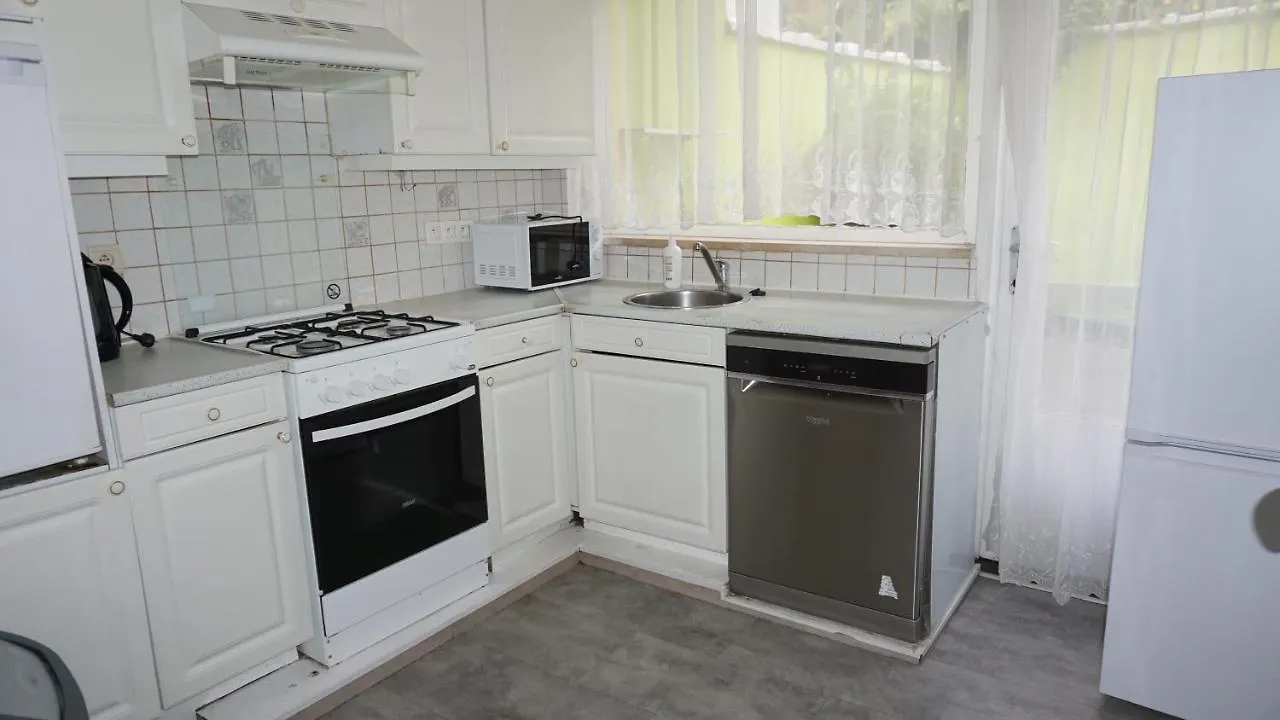 House Luppen Two kitchens two bathrooms Antwerpen Vakantiehuis