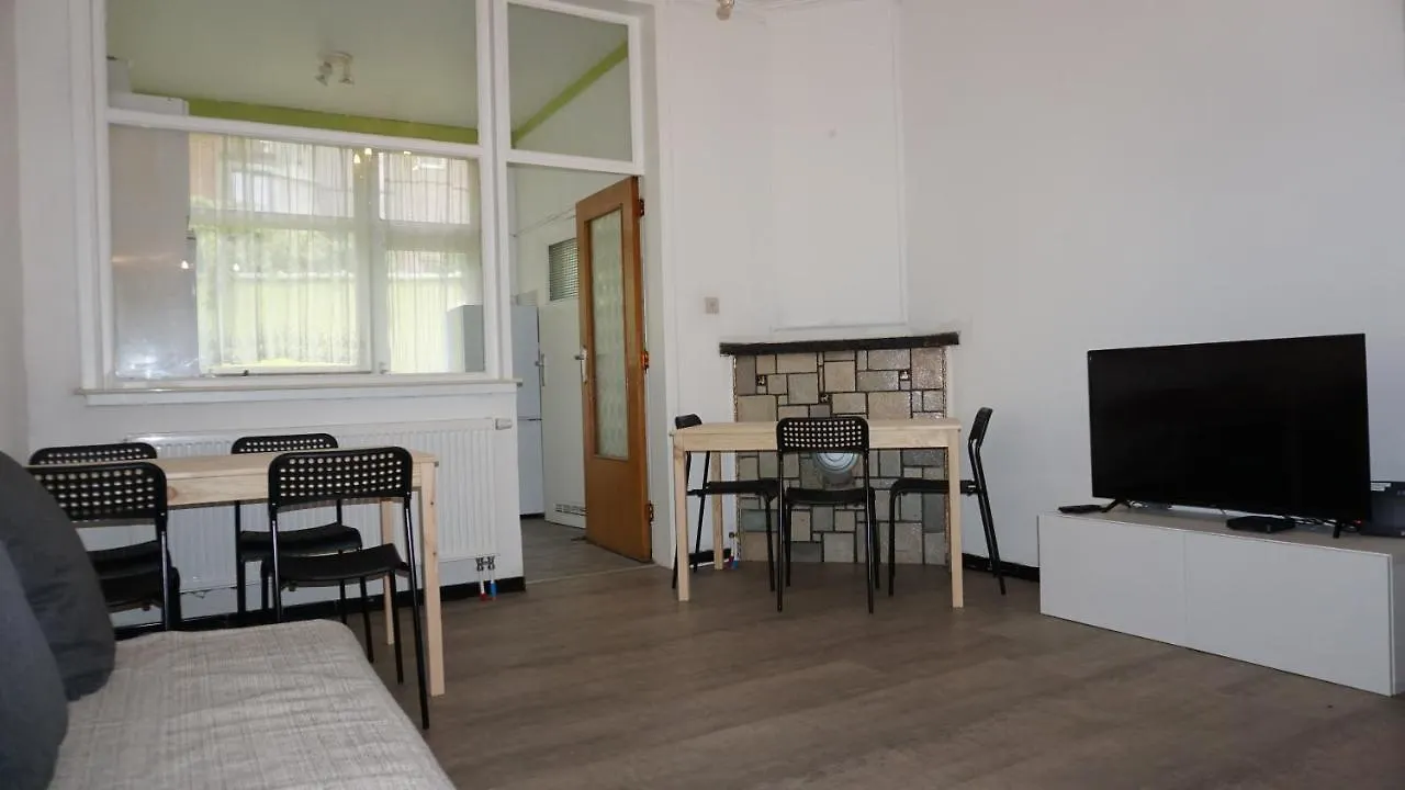 House Luppen Two kitchens two bathrooms Antwerpen 0*,  België